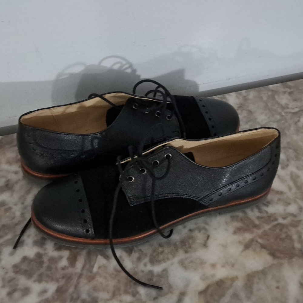 Luccini Men's Black Leather Dress shoes